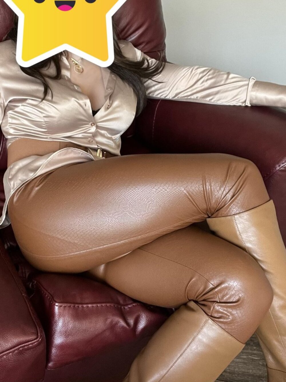 Snakeskin Textured Vegan Leather Runway Leggings (L)